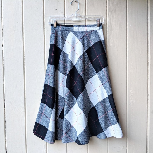 Vintage Dresses & Skirts - Vintage '60s '70s Wool Skirt Black White Gray Red
